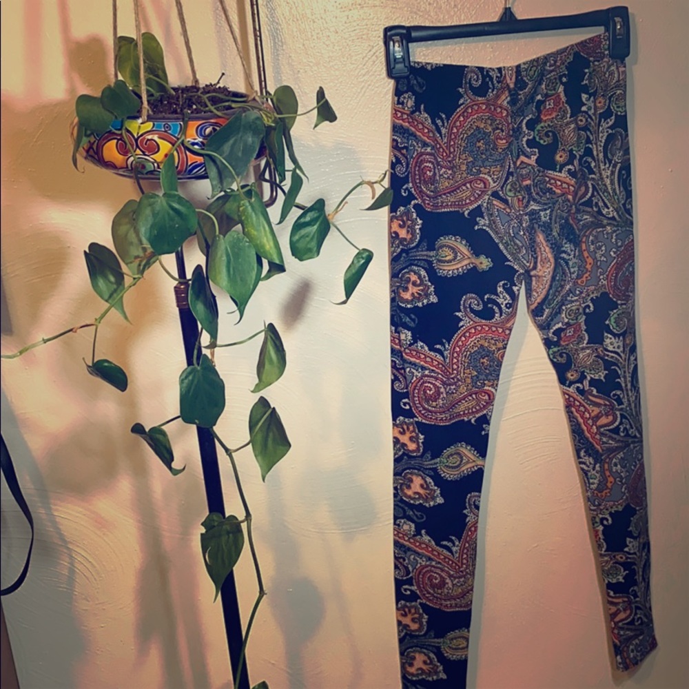 Crazy patterned leggings